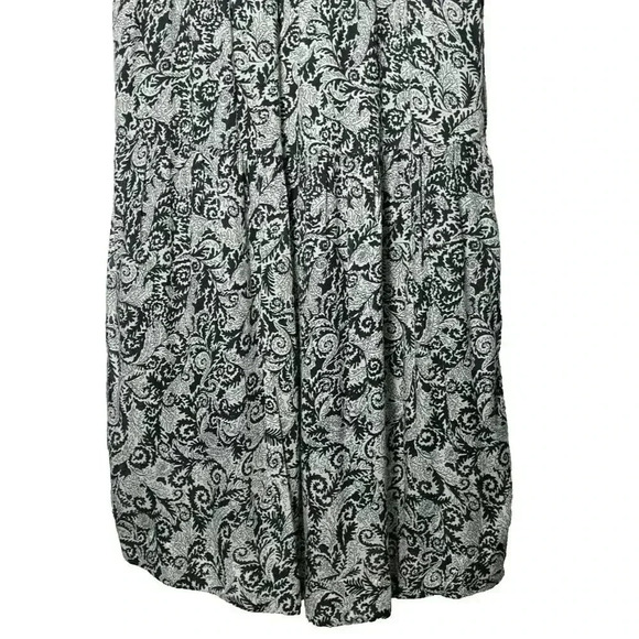 Maeve by Anthropologie Tiered midi Dress Size Medium Black White Summer casual - Picture 10 of 12